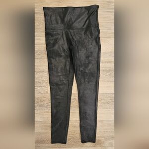 SPANX Shiny Black Leggings Size L Petite